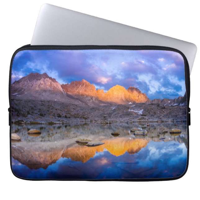 Bergreflectie, Californië Laptop Sleeve (Voorkant)