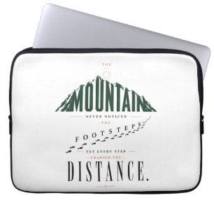Bergvoetstappen Afstand Quote Laptop Sleeve