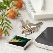 bergwandeling in bergafwaarts sleutelhanger (Zijkant)