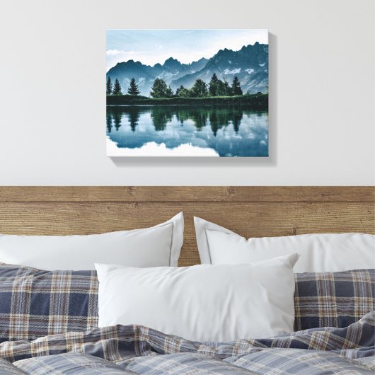 Bergwoud reflectie canvas afdruk (Insitu (Slaapkamer))