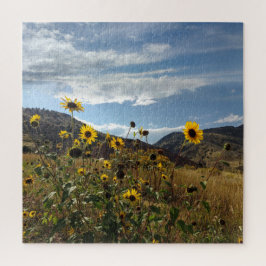 Bergzondbloemen met heuvels op afstand legpuzzel