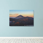 Bergzonsondergang Landschapsfoto Indonesië Canvas Afdruk (Insitu (Houten vloer))