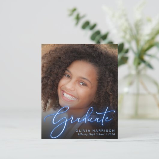 Berichten over Neon Photo Blue Afstuderen (Staand voorkant)