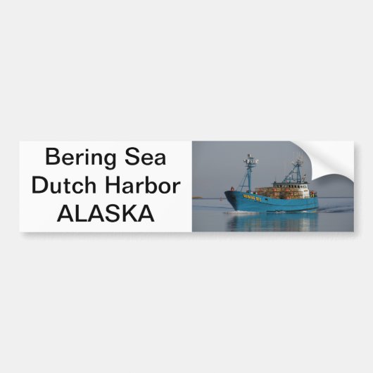 Bering Zee, Crab Boat in de Nederlandse haven, AK Bumpersticker (Voorkant)