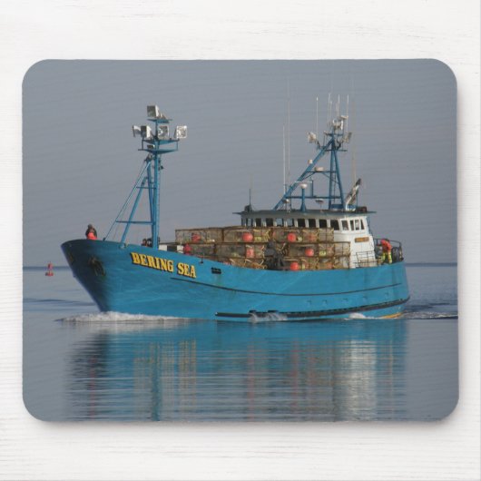 Bering Zee, Crab Boat in de Nederlandse haven, AK Muismat (Voorkant)