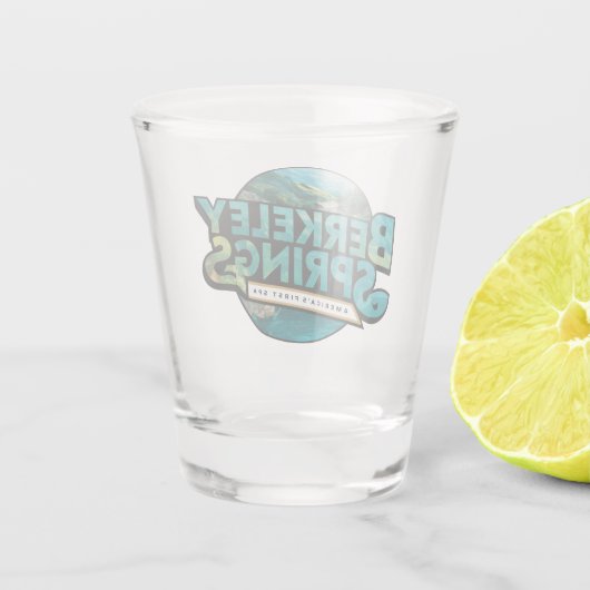 Berkeley Springs Illustratie Reizen Logo Shot Glas (Achterkant)