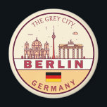 Berlijn Duitsland City Skyline Emblem Magneet<br><div class="desc">Berlijn minimalistisch,  kleurrijk kunstontwerp met monumenten en bezienswaardigheden van de stad in Duitsland.</div>