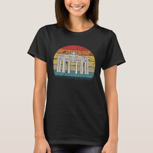 Berlin  Boy Germany at Alexanderplatz Berlin Bear T-shirt (Voorkant)