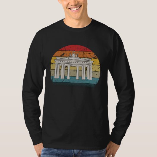 Berlin  Boy Germany at Alexanderplatz Berlin Bear T-shirt (Voorkant)