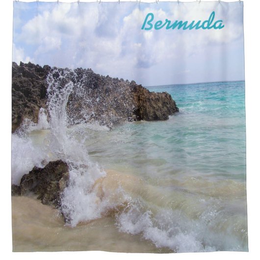 Bermuda Golf over zwarte lava rotsen Douchegordijn (Voorkant)