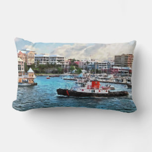 Bermuda - Sleepboot gaat Hamilton Harbour binnen Kussen