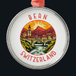 Bern Zwitserland Retro Noodcirkel Metalen Ornament<br><div class="desc">Bern retro vector reisontwerp. Bern,  de hoofdstad van Zwitserland,  is gebouwd rond een boef in de Aare rivier.</div>