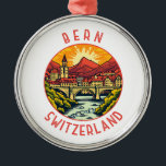 Bern Zwitserland Retro Noodcirkel Metalen Ornament<br><div class="desc">Bern retro vector reisontwerp. Bern,  de hoofdstad van Zwitserland,  is gebouwd rond een boef in de Aare rivier.</div>