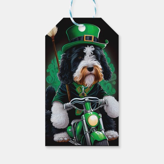 Bernedoodle Dog fiets St. Patrick's Day Cadeaulabel (Achterkant)