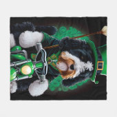 Bernedoodle Dog fiets St. Patrick's Day Fleece Deken (Voorkant (Horizontaal))