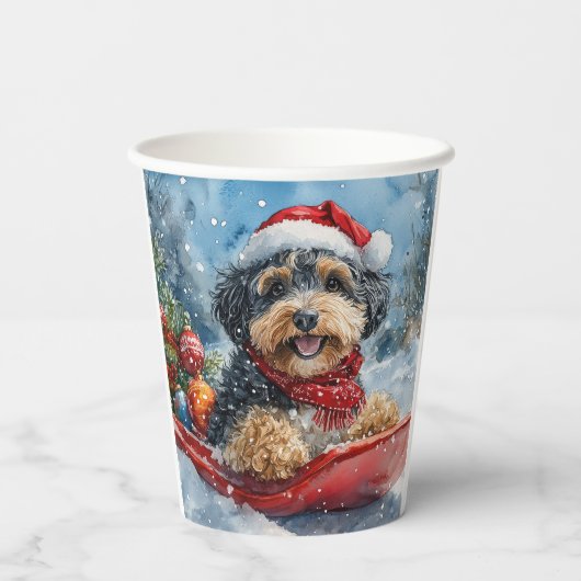 Bernedoodle Hond in Sledge Laat het Sneeuw Kerstmi Papieren Bekers (Achterkant)