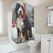 Bernedoodle Hond in Sneeuw Kerstmis Douchegordijn (In situ)