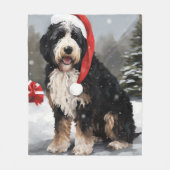 Bernedoodle Hond in Sneeuw Kerstmis Fleece Deken (Voorkant)
