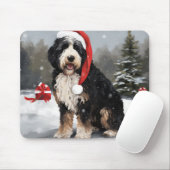 Bernedoodle Hond in Sneeuw Kerstmis Muismat (Met muis)