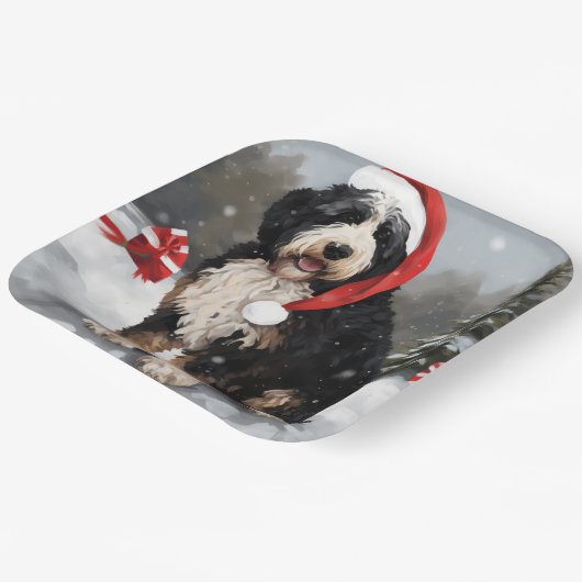Bernedoodle Hond in Sneeuw Kerstmis Papieren Bordje (Gebogen)