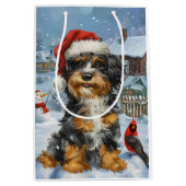 Bernedoodle Hond Winter Wonderland Kerstmis Medium Cadeauzakje (Voorkant)