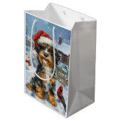 Bernedoodle Hond Winter Wonderland Kerstmis Medium Cadeauzakje (Achterkant Gekanteld)