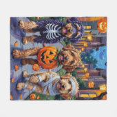 Bernedoodle Honden Trick-or-Treating in Halloween  Fleece Deken (Voorkant (Horizontaal))