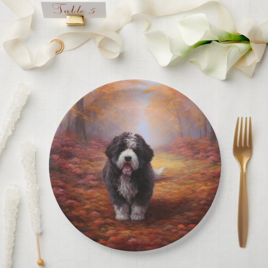 Bernedoodle in Herfstbladeren Herfst Inspire Papieren Bordje (Huwelijk)