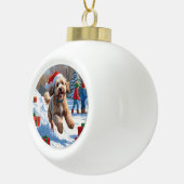 Bernedoodle Kerst Feestelijke Sneeuwscène Keramische Bal Ornament (Rechts)