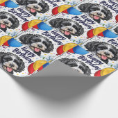 Bernedoodle met ballonnen cadeaupapier (Hoek)