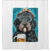 Bernedoodle met een mok douchegordijn (Voorkant)