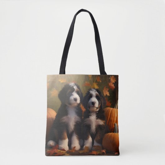 Bernedoodle Puppy Herfst Verrukking Pompoen Tote Bag (Voorkant)