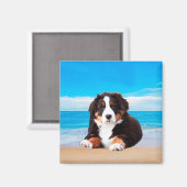 Berner berghond zittend op het strand magneet (Voorkant / Achterkant)