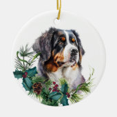 Berner Mountain Dog Portret Holly krans Keramisch Ornament (Voorkant)
