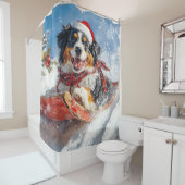 Berner Sennenhond in Sledge Kerstmis Douchegordijn (In situ)
