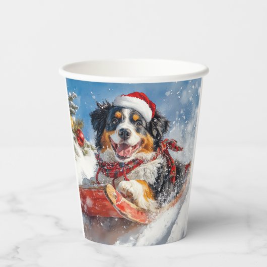 Berner Sennenhond in Sledge Kerstmis Papieren Bekers (Achterkant)