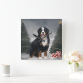 Berner Sennenhond in Sneeuw Kerstmis Vierkante Klok (Huis)