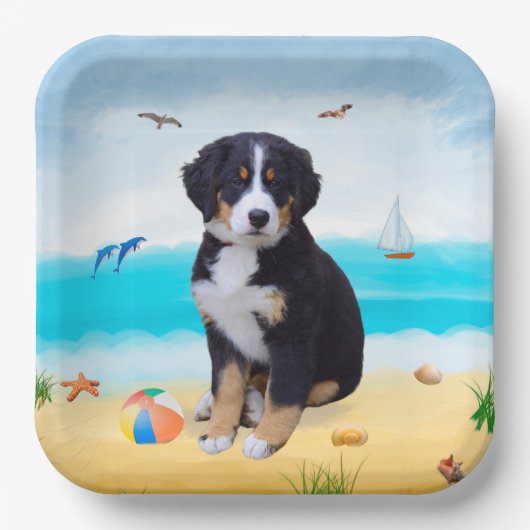 Berner Sennenhond op het strand Papieren Bordje (Voorkant)