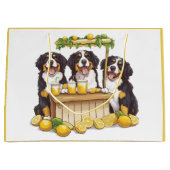 Berner Sennenhonden die een limonade stand runnen Groot Cadeauzakje (Voorkant)
