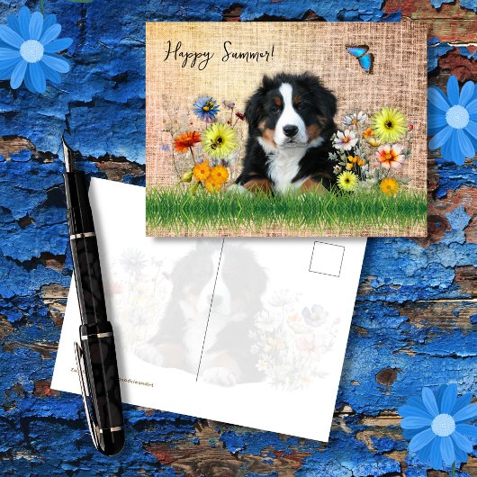 Bernese Berghond in Wilde Bloemen Custom Briefkaart