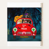 Bernese Mountain Dog Driving Car Scary Halloween Planner (Achterkant)