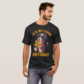 Bernese Mountain Dog Eating Pizza Het is mijn 42e  T-shirt (Voorkant volledig)