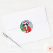 Bernese Mountain Dog in sneeuw met kerstcadeaus Ronde Sticker (Envelop)
