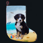 Bernese Mountain Dog over Beach Kleine Kerstsok<br><div class="desc">Bernese Mountain dog op het strand is een perfect cadeauidee voor iemand die van dit hondenras houdt.</div>