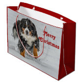 Bernese Mountain Dog Sneeuwfoto met Kerstmis Groot Cadeauzakje (Achterkant Gekanteld)