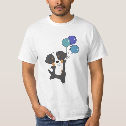 Bernese Mountain Dog vliegt met ballonnen. T-shirt (Voorkant)