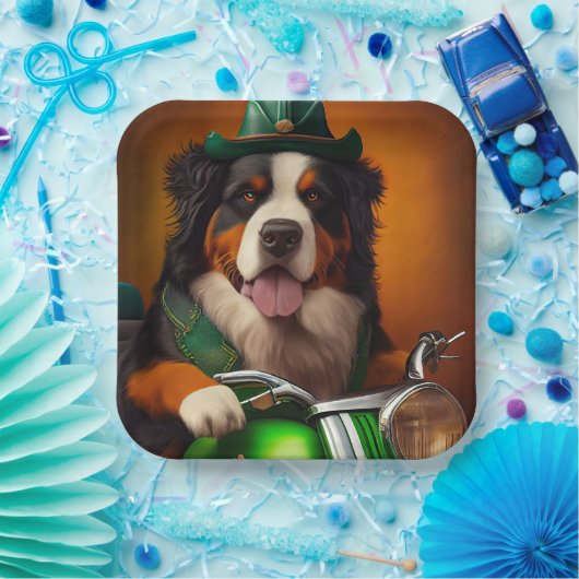 Bernese Mountain Driving Bike St. Patrick's Day Papieren Bordje (Feest)
