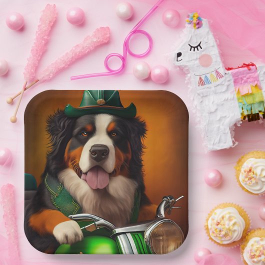 Bernese Mountain Driving Bike St. Patrick's Day Papieren Bordje (Feest)