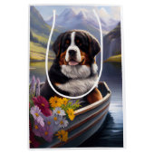 Bernese Mountain op een peddel: Een Schilderachtig Medium Cadeauzakje (Voorkant)