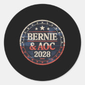 Bernie Sanders en AOC 2028 voor President Ronde Sticker (Voorkant)